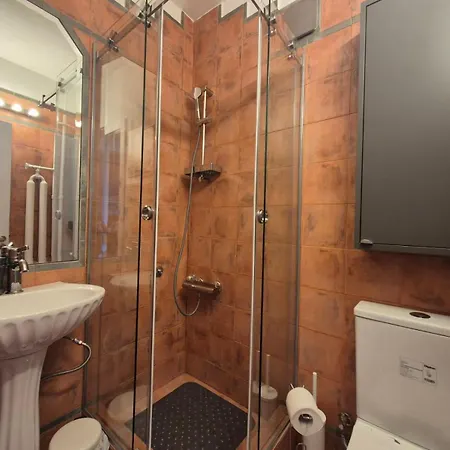 Tasmajdan Park アパート